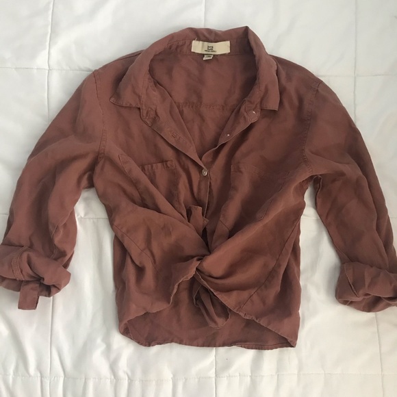 Button down - Picture 4 of 4